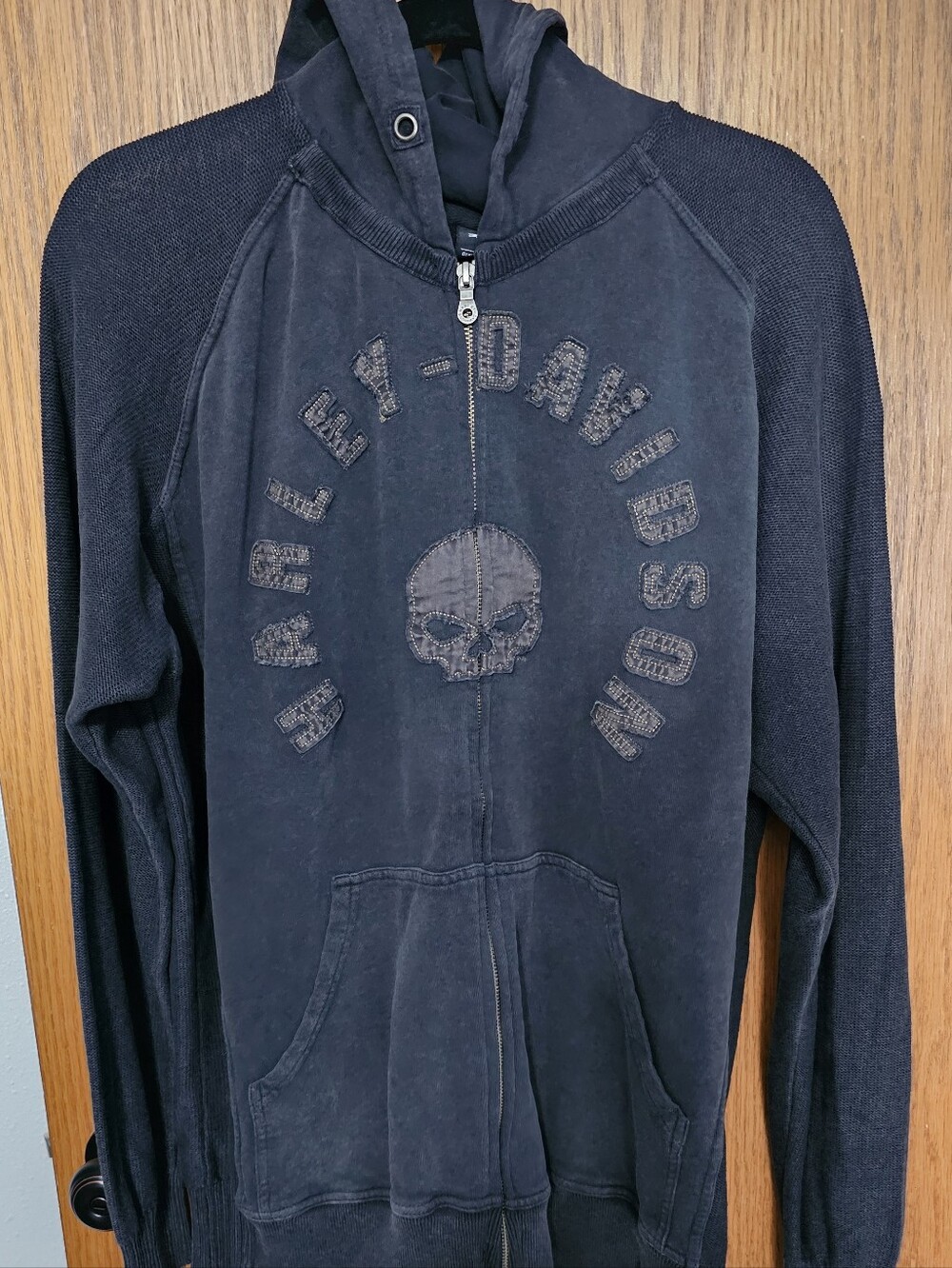 FINAL..Harley-Davidson Men's Black/Charcoal Skull Zip-Up Sweatershirt